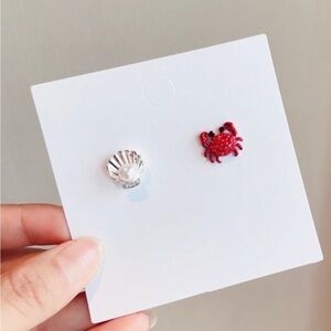 2/$30🌵 Crab Faux Pearl Shell Rhinestone Inlaid Asymmetric Stud Earrings Mermaid